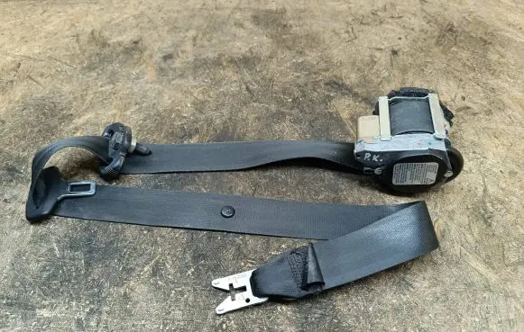 Alfa Romeo Mito Front seatbelt 156092071 00369