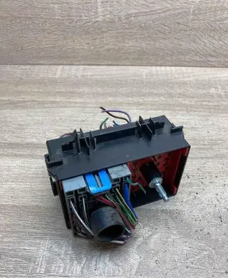 Audi 80 90 S2 B4 Fuse module P04868514AB 17778C