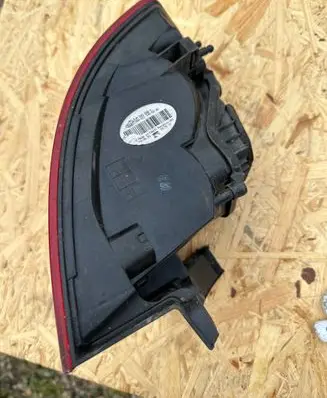 Seat Toledo IV (NH) Rear/tail lights 6JH945096E