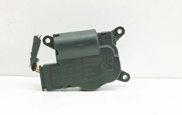 Fiat Grande Punto Air flap motor/actuator A21000700 2358120 309371201