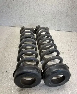 BMW 1 F20 F21 Rear coil spring 6764419