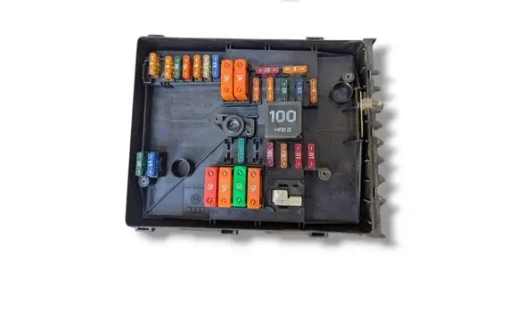 Volkswagen Caddy Fuse module 2K2937535M