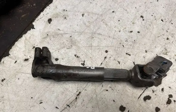 Opel Zafira A Steering column universal joint C3154V2