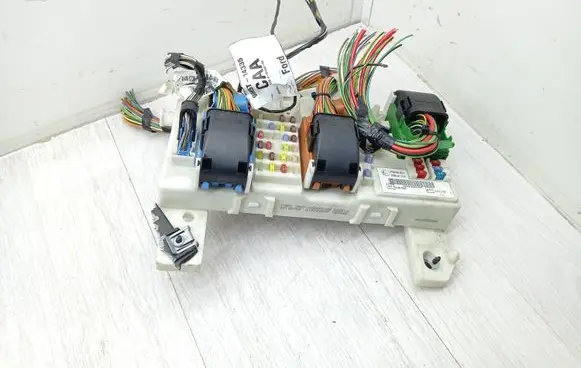 Ford Focus Comfort/convenience module 7M5T14A073CG 00105759 519242804