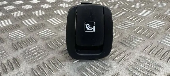 Mini One - Cooper F56 F55 ISOFIX cover 18894210
