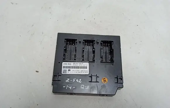 Audi Q3 8U Comfort/convenience module 8X0907063N