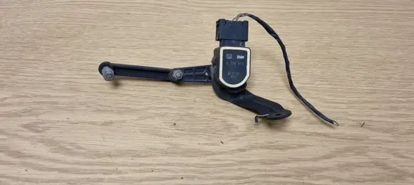 BMW X5 E70 Headlight/headlamp level sensor 6778813