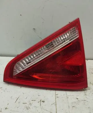 Audi A5 8T 8F Tailgate rear/tail lights 8T0945094