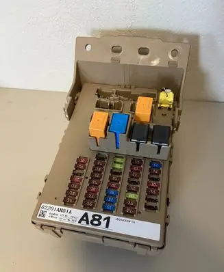 Subaru Outback (BT) Fuse module 82201AN81A JB008002N01