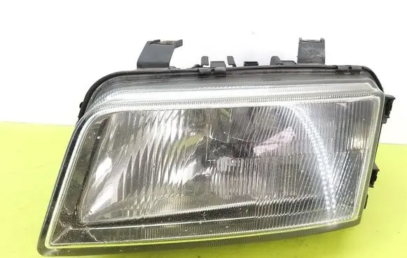 Audi A4 S4 B5 8D Headlight/headlamp 8D0941003E
