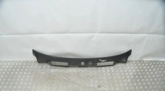 BMW 1 E81 E87 Wiper trim 15677210