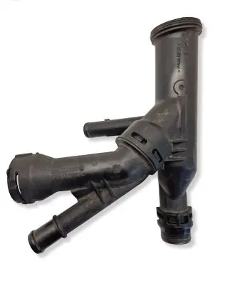 Volkswagen Golf VII Engine coolant pipe/hose 04L121026