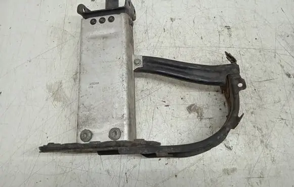 Mercedes-Benz E W211 Front side member CH85986