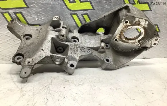 Volkswagen PASSAT B7 Engine mounting bracket 03L903143Q