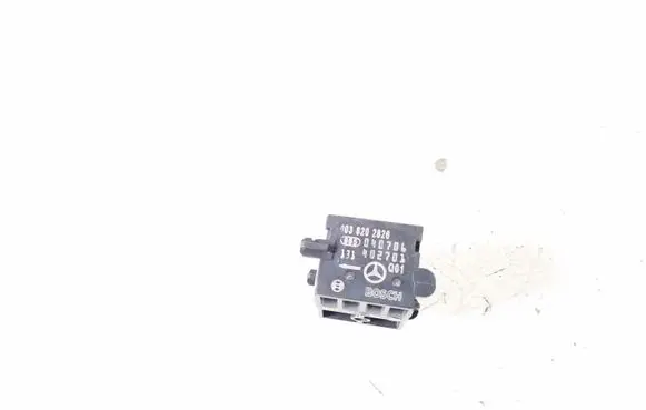 Mercedes-Benz S W221 Airbag deployment crash/impact sensor A0038202826