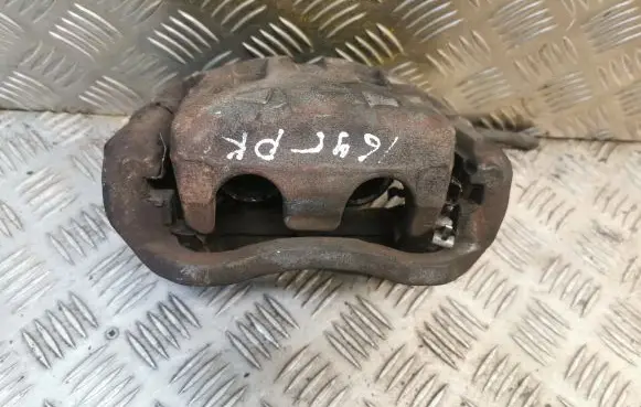 Nissan Murano Z50 Front brake caliper