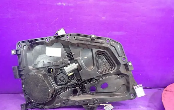 Ford Fusion Front door window regulator with motor