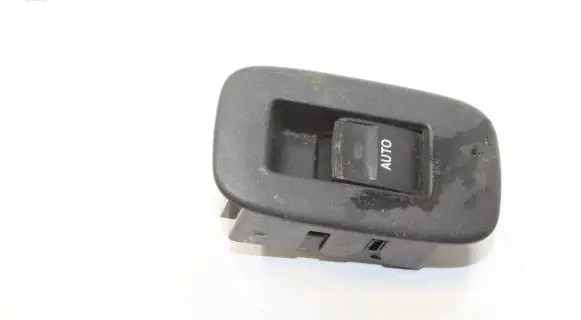 Toyota Auris 150 Electric window control switch