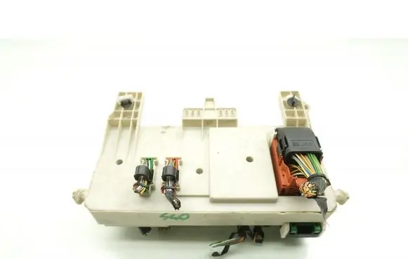 Volvo S40 Fuse box set 8690719