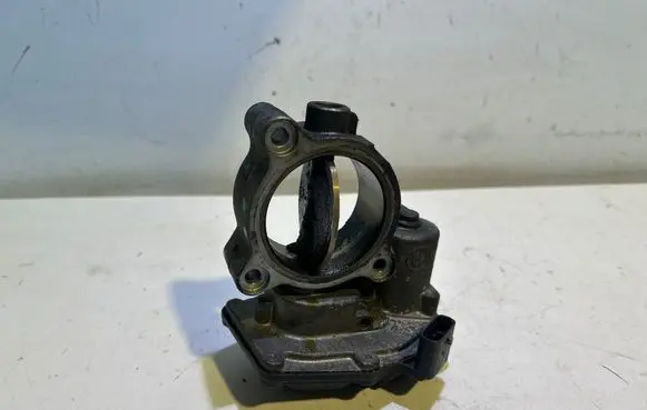 BMW 5 F10 F11 Throttle valve 7810752 10378517 03051100890