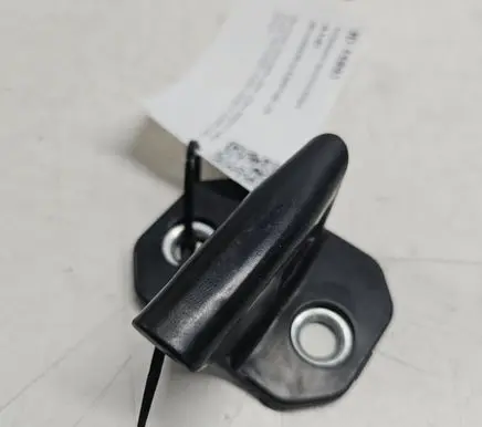 Mercedes-Benz S W221 Front door lock loop/hook striker A2217200104