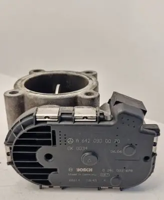 Mercedes-Benz E W211 Throttle valve A6420900070 0281002678