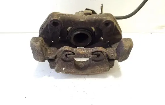 Volkswagen Sharan Front brake caliper 7M3106D