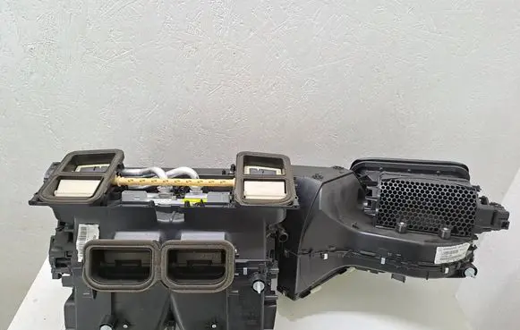 Interior heater climate box assembly