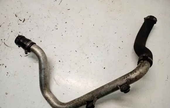 Hyundai ix35 Intercooler hose/pipe 16843858576