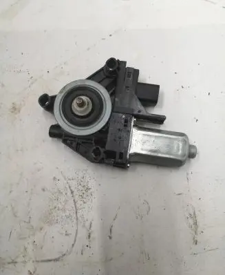 Jeep Cherokee Front door window regulator motor 931401104