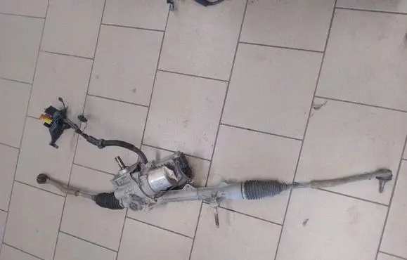 Peugeot 207 Steering rack 6700001531B