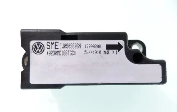 Volkswagen PASSAT B5 Airbag deployment crash/impact sensor 1J0909606N 17990208