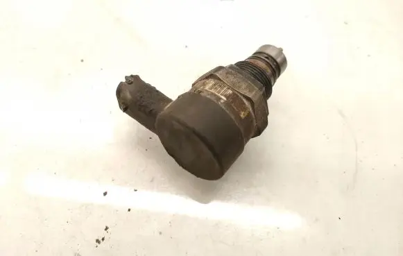 Land Rover Discovery Sport Fuel pressure sensor 0281086464