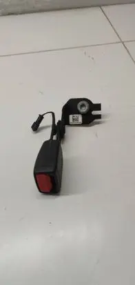 BMW 1 F40 Rear seatbelt buckle 745628506