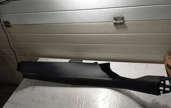 Porsche Macan (95B) Rear sill trim cover 95B867768F T95B133