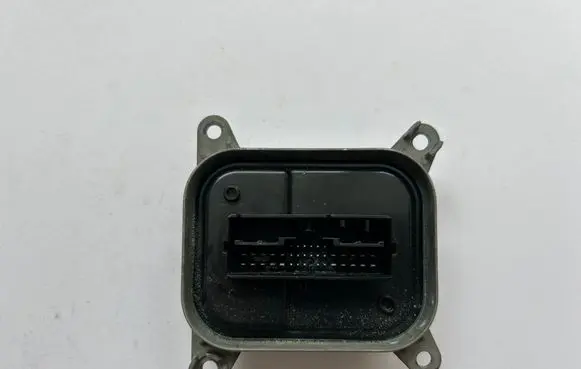 Tesla Model 3 Headlight ballast module Xenon 153292500A C05168