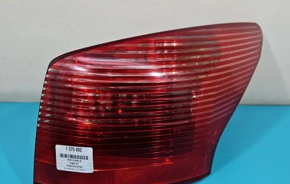 Peugeot 407 Rear/tail lights IMPRK1375892
