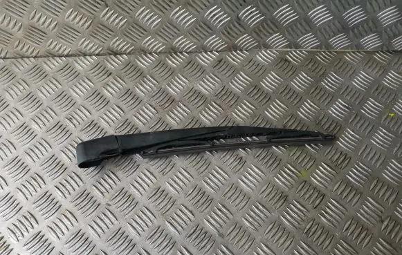 Citroen C4 I Rear wiper blade arm