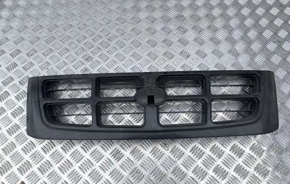 Subaru Forester SF Front bumper upper radiator grill 91065FC010 91065FC010VF