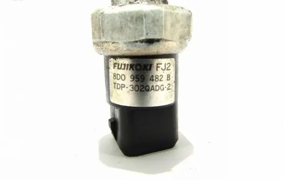 Audi A4 S4 B6 8E 8H Oil pressure sensor 8D0959482B