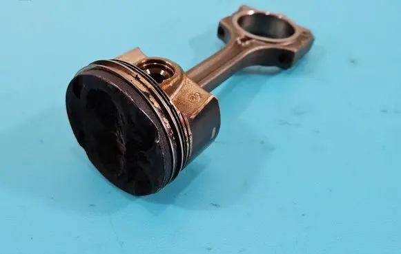 Nissan Juke I F15 Piston HRA2 IMPRK1453327