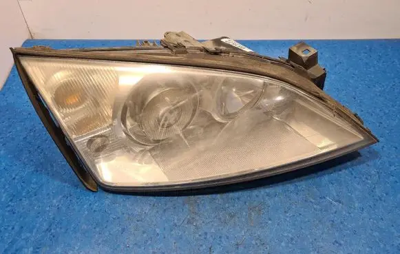 Ford Mondeo Mk III Headlight/headlamp