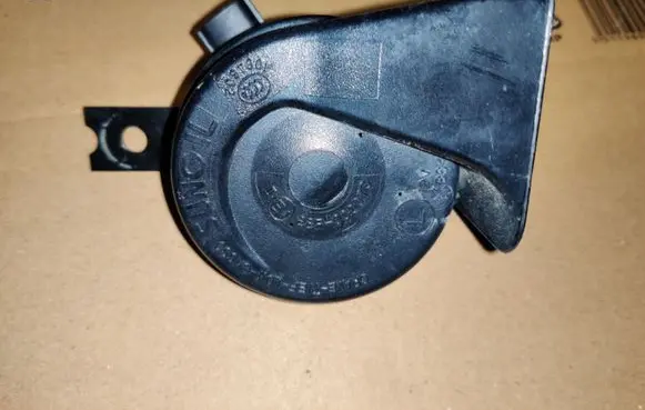 SsangYong Tivoli Horn signal 8655011013