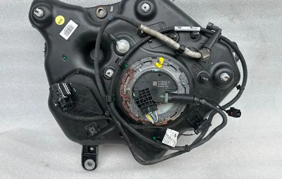 Audi A6 S6 C7 4G AdBlue liquid reservoir 4077801AE 4G0131984AE 4G0971765E