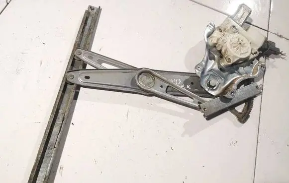 Toyota Corolla E120 E130 Sliding door window regulator with motor 