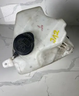 Toyota Prius (XW20) Windshield washer fluid reservoir/tank 060851145