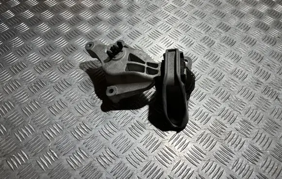 Renault Captur II Engine mount vacuum valve PU19620