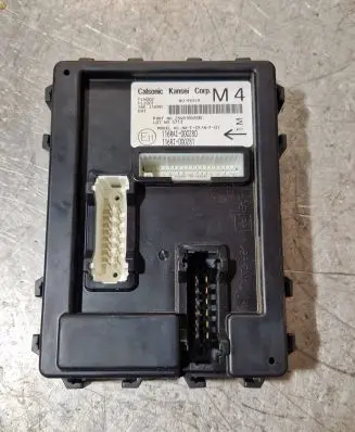 Nissan Juke I F15 Central body control module 116RI000281 116RAI000280 284B1BV80B