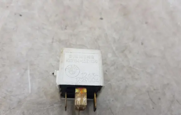 BMW 5 E39 Other relay 12631729004 1729004