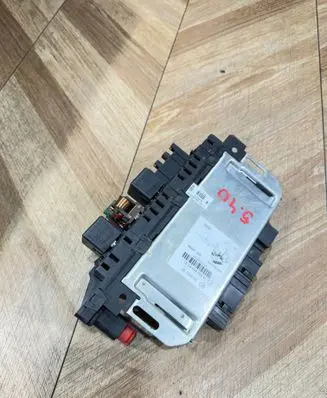 Mercedes-Benz S W220 Fuse module A0285458132 05045132 04513234993099